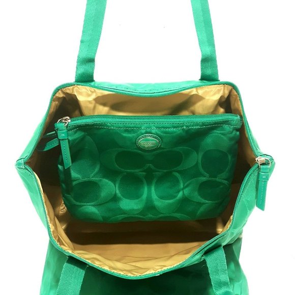 Coach Getaway Green 2 Pc Nylon Packable Weekender - Picture 7 of 12